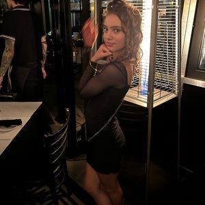 Meet your Posher, Zoe